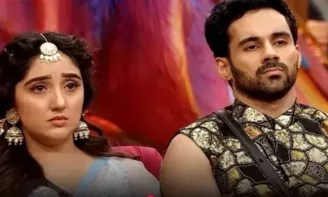 अभिषेक-अशनूर पर जमकर भड़के सलमान खान! घर के नियम तोड़ने पर दें डाली सलाह