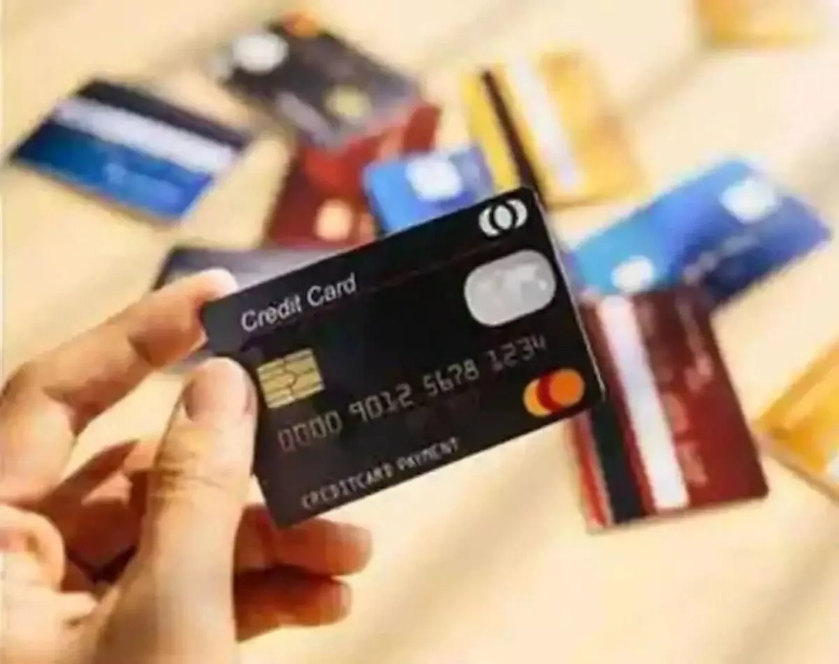 आज से इन चीजों के नियमों में बदलाव!आपकी जेब और जीवन पर पड़ेगा सीधा असर, जानें क्या-क्या है शामिल? आज से इन चीजों के नियमों में बदलाव!आपकी जेब और जीवन पर पड़ेगा सीधा असर, जानें क्या-क्या है शामिल?