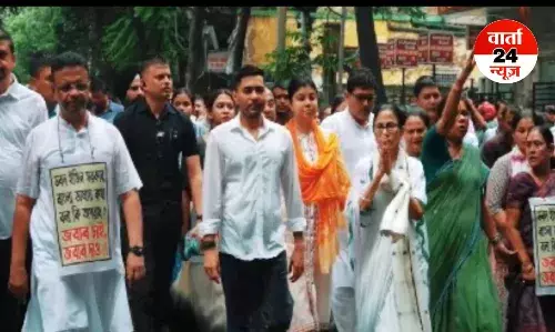 SIR के खिलाफ भतीजा अभिषेक संग सड़क पर उतरीं सीएम ममता! TMC ने कहा हमें स्वीकार नहीं...