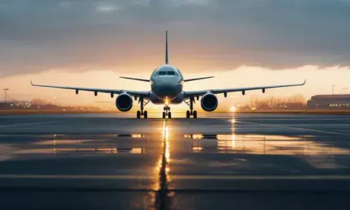 DELHI: इंदिरा गांधी अंतरराष्ट्रीय हवाई अड्डे पर ट्रैफिक कंट्रोल प्रणाली में खराबी आने पर 100 से अधिक फ्लाइट प्रभावित