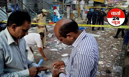 DELHI BLAST: गृहमंत्री अमित शाह के आवास पर हाई लेवल बैठक शुरू! दिल्ली पुलिस कमिश्नर और डीजी NIA