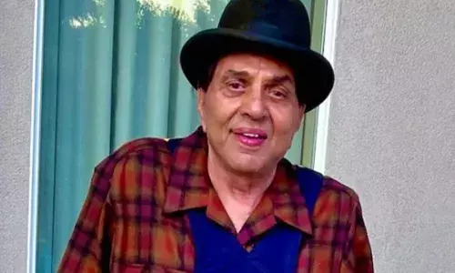 ICU में धर्मेंद्र का वीडियो बनाने वाला अस्पताल कर्मचारी गिरफ्तार, देओल परिवार ने की निजता की अपील ICU में धर्मेंद्र का वीडियो बनाने वाला अस्पताल कर्मचारी गिरफ्तार, देओल परिवार ने की निजता की अपील