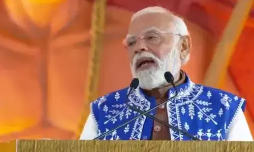 पीएम मोदी ने गुजरात के 14 जनजातीय जिलों के लिए 250 बसों को दिखाई हरी झंडी, स्वतंत्रता आंदोलन में आदिवासी समाज के योगदान को किया याद पीएम मोदी ने गुजरात के 14 जनजातीय जिलों के लिए 250 बसों को दिखाई हरी झंडी, स्वतंत्रता आंदोलन में आदिवासी समाज के योगदान को किया याद