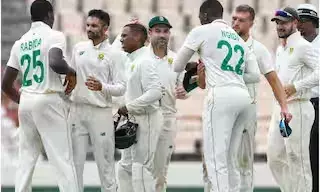 IND vs SA: भारत में 15 साल बाद साउथ अफ्रीका की जीत! तेंबा बावुमा ने टीम इंडिया के खाते में लिख दी हार की कहानी... IND vs SA: भारत में 15 साल बाद साउथ अफ्रीका की जीत! तेंबा बावुमा ने टीम इंडिया के खाते में लिख दी हार की कहानी...