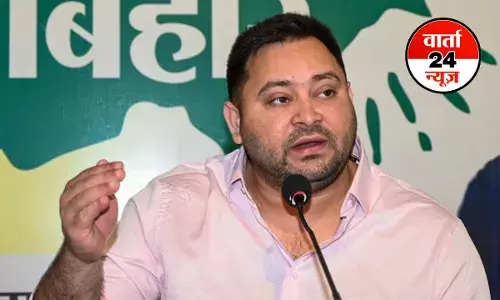 राजद की करारी हार के बाद तेजस्वी यादव को विधायक दल का नेता चुना, जानें लालू-राबड़ी बैठक खत्म होने से पहले क्यों निकले बाहर