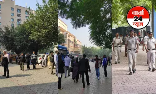 दिल्ली के तीन कोर्ट और दो CRPF स्कूल को बम से उड़ाने की धमकी के बाद मची अफरा-तफरी, आतंकी संगठन जैश के नाम पर ईमेल