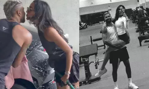 हार्दिक पांड्या क्रिकेट का पीच छोड़ प्यार के मैदान पर हुए एक्टिव!गर्लफ्रेंड माहिका को गोद में उठाकर हुए रोमांटिक, जानें कौन हैं पांड्या की लेडी लव, देखें वीडियो हार्दिक पांड्या क्रिकेट का पीच छोड़ प्यार के मैदान पर हुए एक्टिव!गर्लफ्रेंड माहिका को गोद में उठाकर हुए रोमांटिक, जानें कौन हैं पांड्या की लेडी लव, देखें वीडियो