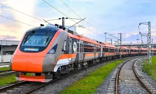 कब से शुरू होगी पहली स्लीपर वंदे भारत, रेल मंत्री ने बताई तारीख