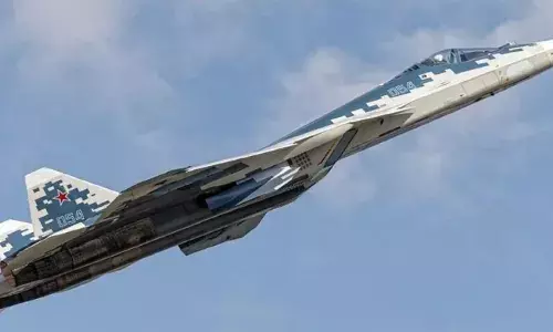 भारत की बढ़ेगी सैन्य शक्ति! अमेरिका और रूस देगा अत्याधुनिक हथियार पैकेज, जानें हथियारों की विशेषता भारत की बढ़ेगी सैन्य शक्ति! अमेरिका और रूस देगा अत्याधुनिक हथियार पैकेज, जानें हथियारों की विशेषता