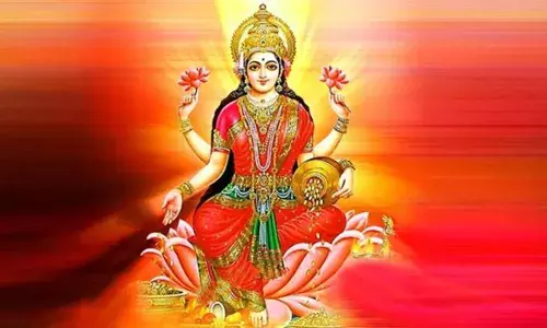 सुख-शांति और वैवाहिक जीवन में खुशहाली चाहती हैं तो करें मां लक्ष्मी, संतोषी माता और शुक्र देव की पूजा