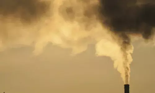 POLLUTION: दिल्ली की हवा सांस लेने लायक नहीं, कई इलाकों में एक्यूआई 400 के भी पार पहुंचा POLLUTION: दिल्ली की हवा सांस लेने लायक नहीं, कई इलाकों में एक्यूआई 400 के भी पार पहुंचा