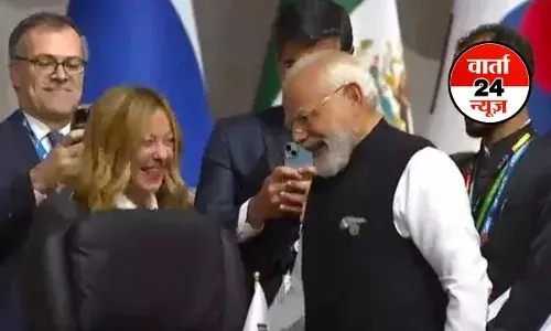 G-20 Summit: पीएम मोदी ने इटली की प्रधानमंत्री जॉर्जिया मेलोनी से की मुलाकात, भारत-इटली के मजबूत संबंधों में प्रगाढ़ता पर किया संतोष जाहिर G-20 Summit: पीएम मोदी ने इटली की प्रधानमंत्री जॉर्जिया मेलोनी से की मुलाकात, भारत-इटली के मजबूत संबंधों में प्रगाढ़ता पर किया संतोष जाहिर