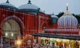 एक ऐसी दरगाह जो अपनी खूबसूरत वास्तुकला, कव्वाली और सांप्रदायिक सद्भाव के लिए जानी जाती है, जानें किन हस्तियों की है यहां कब्रें, क्या है विशेषता