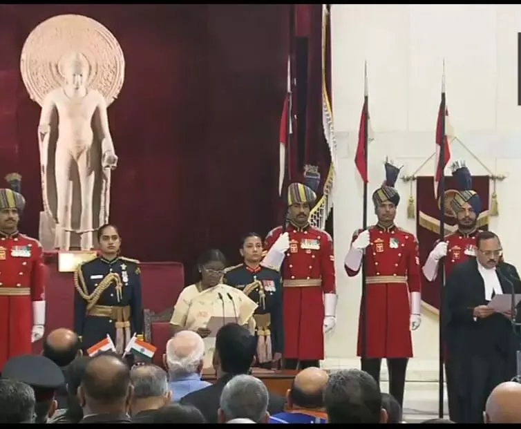 देश को मिला 53वां CJI, जस्टिस सूर्यकांत ने राष्ट्रपति भवन में ली शपथ