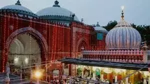 एक ऐसी दरगाह जो अपनी खूबसूरत वास्तुकला, कव्वाली और सांप्रदायिक सद्भाव के लिए जानी जाती है, जानें किन हस्तियों की है यहां कब्रें, क्या है विशेषता