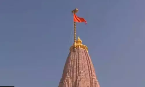 अद्भुत-ऐतिहासिक क्षण! राम मंदिर के शिखर पर पीएम मोदी ने फहराया भगवा झंडा, राममय हुआ अयोध्या