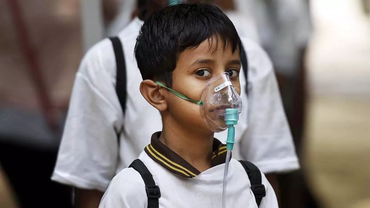 प्रदूषण का स्वास्थ्य पर गहरा असर: बच्चों के दिमाग से लेकर दिल की बीमारियों तक खतरा! जानें बचाव के उपाय