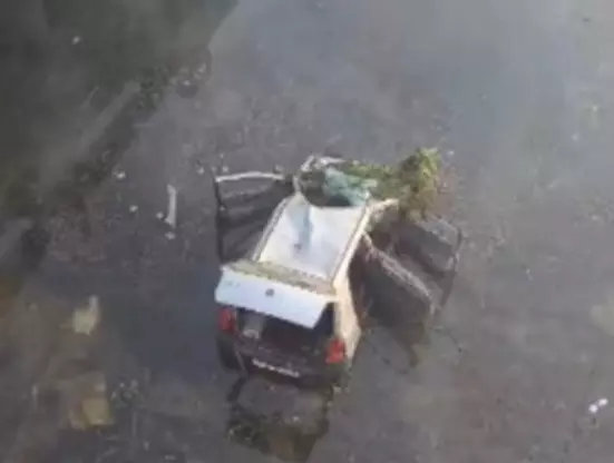 UP: लखीमपुर खीरी में बेकाबू कार नदी में गिरी, पांच लोगों की डूबने से मौत UP: लखीमपुर खीरी में बेकाबू कार नदी में गिरी, पांच लोगों की डूबने से मौत