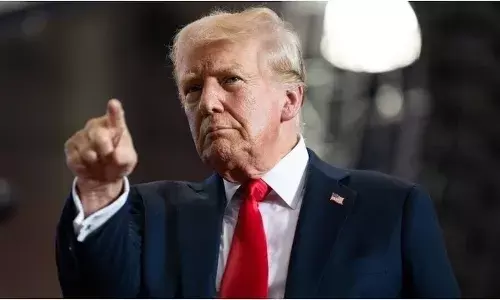 America: व्हाइट हाउस के पास हमलावरों की गोलीबारी में दो नेशनल गार्ड सैनिकों की मौत, ट्रंप बोले छोड़ेंगे नहीं America: व्हाइट हाउस के पास हमलावरों की गोलीबारी में दो नेशनल गार्ड सैनिकों की मौत, ट्रंप बोले छोड़ेंगे नहीं