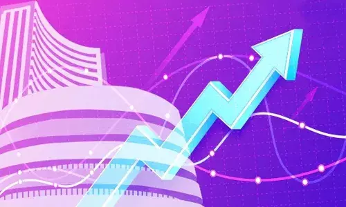 शेयर बाजार की अच्छी शुरुआत! ऑल-टाइम हाई के करीब सेंसेक्स, निफ्टी ने भी तोड़ा रिकॉर्ड शेयर बाजार की अच्छी शुरुआत! ऑल-टाइम हाई के करीब सेंसेक्स, निफ्टी ने भी तोड़ा रिकॉर्ड