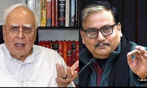 SIR: सुप्रीम कोर्ट में कपिल सिब्बल ने रखा नया मुद्दा! कहा- शिक्षकों को BLO बनाना अनुचित...मनोज झा ने उठाया यह सवाल