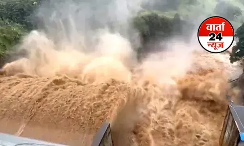 श्रीलंका में तबाही मचाने के बाद दित्वा तूफान से भारत में दहशत, स्कूलों की हुई छुट्टी, 54 उड़ानें की गईं रद्द, जानें किन राज्यों में किया अलर्ट जारी