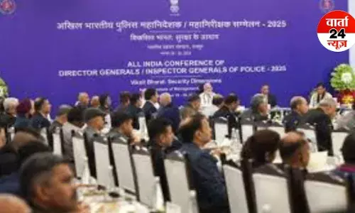 डीजीपी-आईजी सम्मेलन: पीएम मोदी ने कहा- पुलिस के बारे में लोगों की सोच बदलने की जरूरत,  टूरिस्ट पुलिसिंग को मजबूत करने पर दिया जोर...