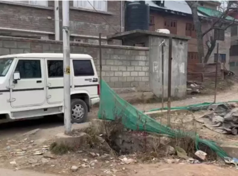 दिल्ली आतंकी हमला : राष्ट्रीय जांच एजेंसी ने जम्मू कश्मीर में आठ ठिकानों पर छापा मारा, जानें छापे का मकसद दिल्ली आतंकी हमला : राष्ट्रीय जांच एजेंसी ने जम्मू कश्मीर में आठ ठिकानों पर छापा मारा, जानें छापे का मकसद