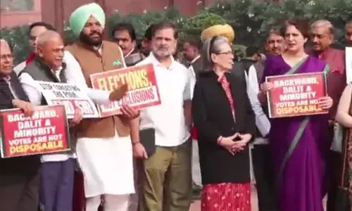 विपक्ष ने दी धमकी ,SIR पर चर्चा नहीं हुई तो संसद में नहीं होने देंगे कार्रवाई, किरेन रिजिजू ने की बीच का रास्ता निकालने की बात