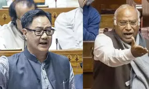 खड़गे ने की  SIR पर अर्जेंट चर्चा की डिमांड तो रिजिजू बोले- आप चुनाव नहीं जीत पाते तो यहां गुस्सा निकालते हो...