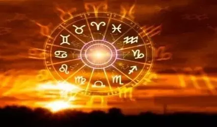 आज का राशिफल: मेष से मीन तक, जानें कैसी रहेगी आपकी लव लाइफ