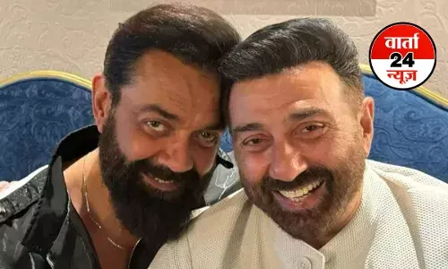 क्या सनी देओल ने पत्नी को लाइमलाइट से दूर रहने के लिए किया मजबूर? जानें देओल परिवार की महिलाएं बालीवुड पार्टी से क्यों रहती हैं अलग