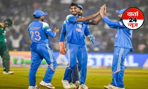 दक्षिण अफ्रीका के खिलाफ तीसरे वनडे में टीम इंडिया ने टॉस जीतकर  गेंदबाजी का लिया फैसला, जानें दोनों टीम के प्लेइंग इलेवन में कौन-कौन