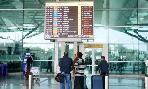 IndiGo संकट गहराया: पीएम मोदी ने खुद संभाली कमान, PMO सीधे सीईओ से कर रहा बात IndiGo संकट गहराया: पीएम मोदी ने खुद संभाली कमान, PMO सीधे सीईओ से कर रहा बात