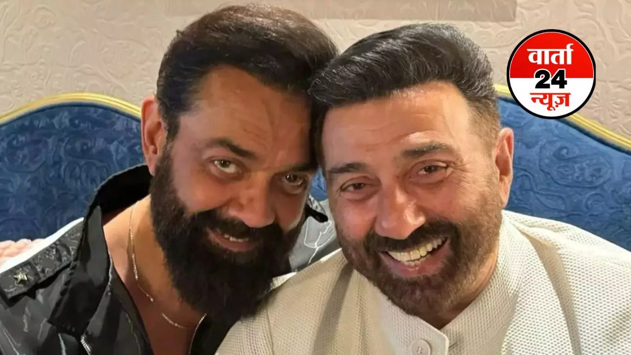 क्या सनी देओल ने पत्नी को लाइमलाइट से दूर रहने के लिए किया मजबूर? जानें देओल परिवार की महिलाएं बालीवुड पार्टी से क्यों रहती हैं अलग क्या सनी देओल ने पत्नी को लाइमलाइट से दूर रहने के लिए किया मजबूर? जानें देओल परिवार की महिलाएं बालीवुड पार्टी से क्यों रहती हैं अलग