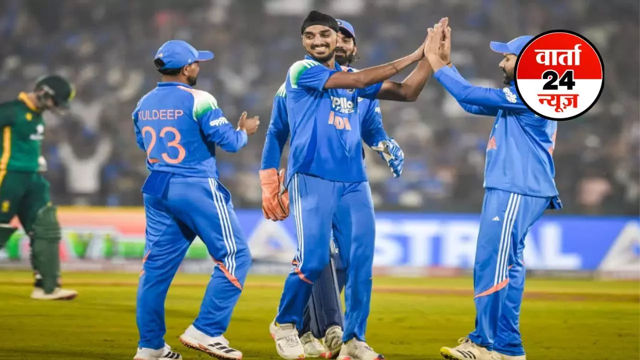 दक्षिण अफ्रीका के खिलाफ तीसरे वनडे में टीम इंडिया ने टॉस जीतकर गेंदबाजी का लिया फैसला, जानें दोनों टीम के प्लेइंग इलेवन में कौन-कौन दक्षिण अफ्रीका के खिलाफ तीसरे वनडे में टीम इंडिया ने टॉस जीतकर गेंदबाजी का लिया फैसला, जानें दोनों टीम के प्लेइंग इलेवन में कौन-कौन