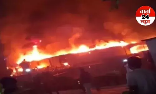 Goa Night Club Incident: 6 दिन की पुलिस हिरासत में भेजे गए 4 आरोपी, तीन अधिकारी निलंबित... Goa Night Club Incident: 6 दिन की पुलिस हिरासत में भेजे गए 4 आरोपी, तीन अधिकारी निलंबित...