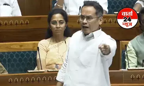 लोकसभा में इंडिगो संकट पर विपक्ष का जमकर हंगामा, बोले गौरव गोगोई-कहा गया था कि हवाई चप्पल वाला भी चलेगा...