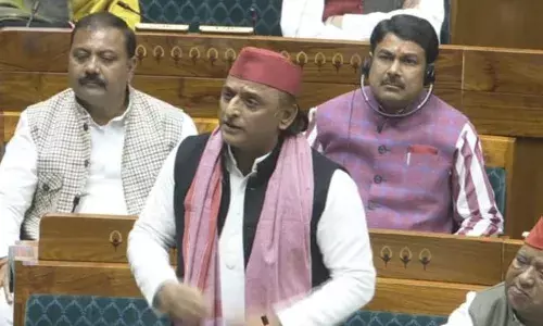 SIR: सदन में बोले अखिलेश- चुनाव आयोग पूर्वाग्रह से ग्रसित है, आयोग निष्पक्ष हो तभी चुनाव फेयर होगा SIR: सदन में बोले अखिलेश- चुनाव आयोग पूर्वाग्रह से ग्रसित है, आयोग निष्पक्ष हो तभी चुनाव फेयर होगा