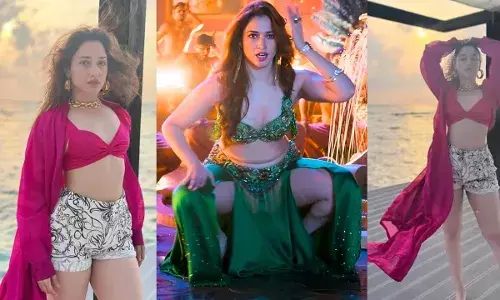 तमन्ना भाटिया की फिल्ममेकर वी. शांताराम की बायोपिक की दिखाई झलक, मेकर्स ने कहा- जयश्री- एक दौर की स्टार तमन्ना भाटिया की फिल्ममेकर वी. शांताराम की बायोपिक की दिखाई झलक, मेकर्स ने कहा- जयश्री- एक दौर की स्टार