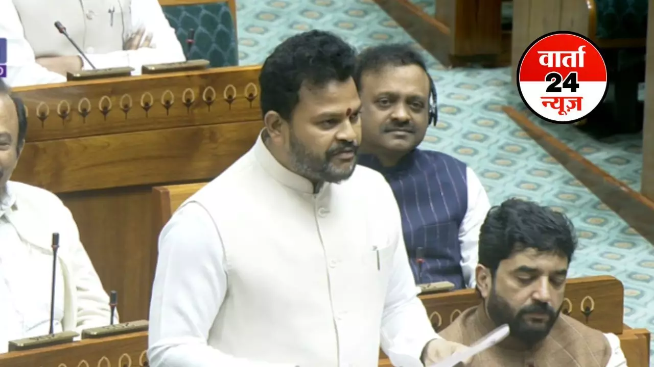 इंडिगो संकट पर लोकसभा में बोले एविएशन मंत्री- यात्रियों की सुविधा और सम्मान की रक्षा की जा रही है इंडिगो संकट पर लोकसभा में बोले एविएशन मंत्री- यात्रियों की सुविधा और सम्मान की रक्षा की जा रही है