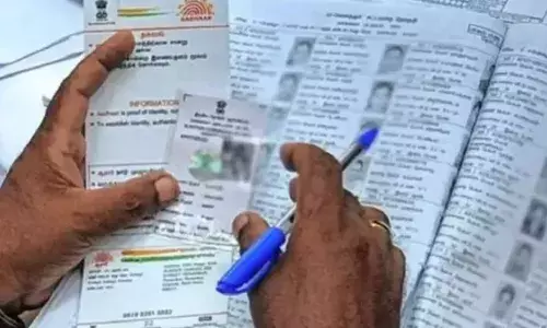 यूपी में 2.91 करोड़ वोटर सूची से बाहर हो सकते हैं, स्थानांतरण और डुप्लीकेट नाम सबसे बड़े कारण यूपी में 2.91 करोड़ वोटर सूची से बाहर हो सकते हैं, स्थानांतरण और डुप्लीकेट नाम सबसे बड़े कारण