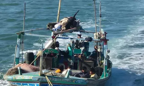 जाखौ तट के पास भारतीय जलसीमा में घुसी पाकिस्तानी नाव, 11 नागरिक गिरफ्तार