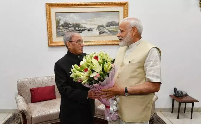 पूर्व राष्ट्रपति प्रणब मुखर्जी की जयंती पर पीएम मोदी की श्रद्धांजलि पूर्व राष्ट्रपति प्रणब मुखर्जी की जयंती पर पीएम मोदी की श्रद्धांजलि