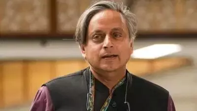 कांग्रेस सांसदों की बैठक! शशि थरूर नहीं हुए शामिल, सियासी हलचल