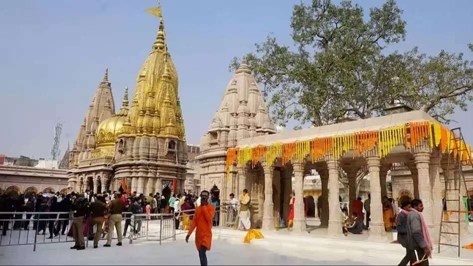 आस्था और आधुनिकता का संगम: श्री काशी विश्वनाथ धाम, जानें पहले और अब में कितना आया अंतर आस्था और आधुनिकता का संगम: श्री काशी विश्वनाथ धाम, जानें पहले और अब में कितना आया अंतर