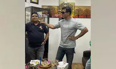 सोनू सूद पर गिरी गाज! करोड़ों की ठगी में शामिल होने के मिले साक्ष्य, महाठग के साथी से मिलकर बनाई थी यह कंपनी...