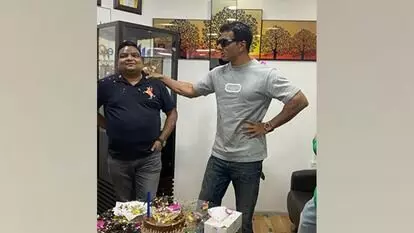 सोनू सूद पर गिरी गाज! करोड़ों की ठगी में शामिल होने के मिले साक्ष्य, महाठग के साथी से मिलकर बनाई थी यह कंपनी... सोनू सूद पर गिरी गाज! करोड़ों की ठगी में शामिल होने के मिले साक्ष्य, महाठग के साथी से मिलकर बनाई थी यह कंपनी...