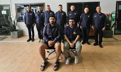 लूथरा बंधुओं की निर्वासन प्रक्रिया हुई पूरी, बैंकॉक से दिल्ली के लिए हुए रवाना, आज इतने बजे लाएं जाएंगे भारत लूथरा बंधुओं की निर्वासन प्रक्रिया हुई पूरी, बैंकॉक से दिल्ली के लिए हुए रवाना, आज इतने बजे लाएं जाएंगे भारत