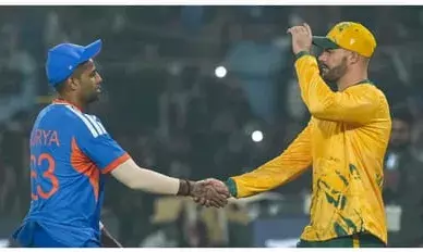 IND vs SA : मैच शुरू होने से पहले संकट के बादल छाए, इस वजह से टॉस में हुई देरी, गिल चौथे टी20 से हुए बाहर